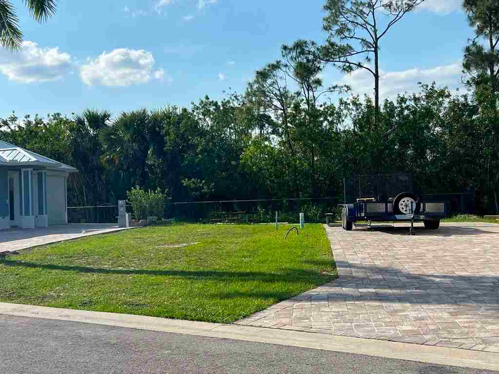 Classic Lot Lot 520 for rent Motorcoach Resort Port St Lucie FL